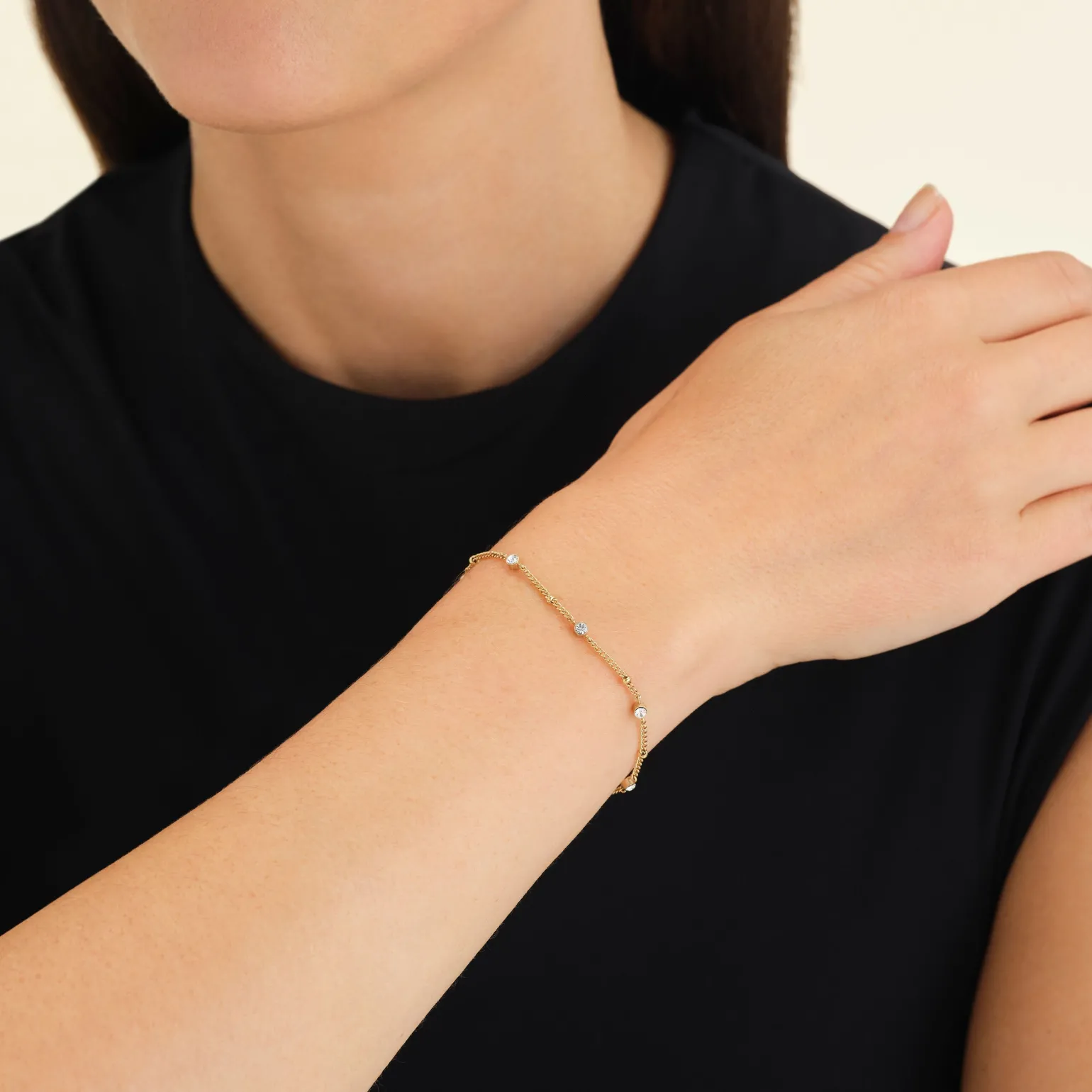 Multi Crystal Bracelet Gold