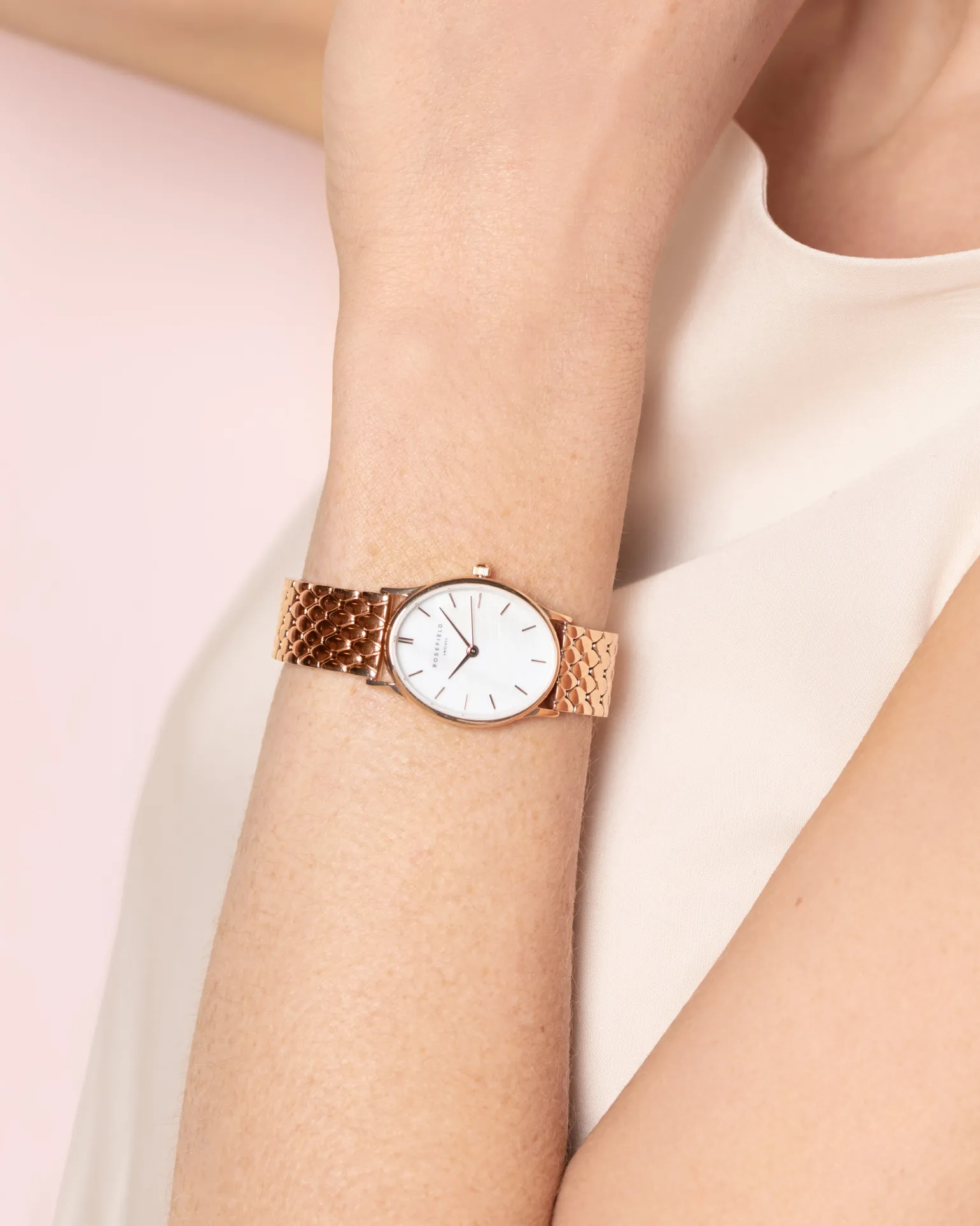 Oval Pearl Rose Gold