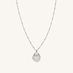 Shell and pearl necklace
