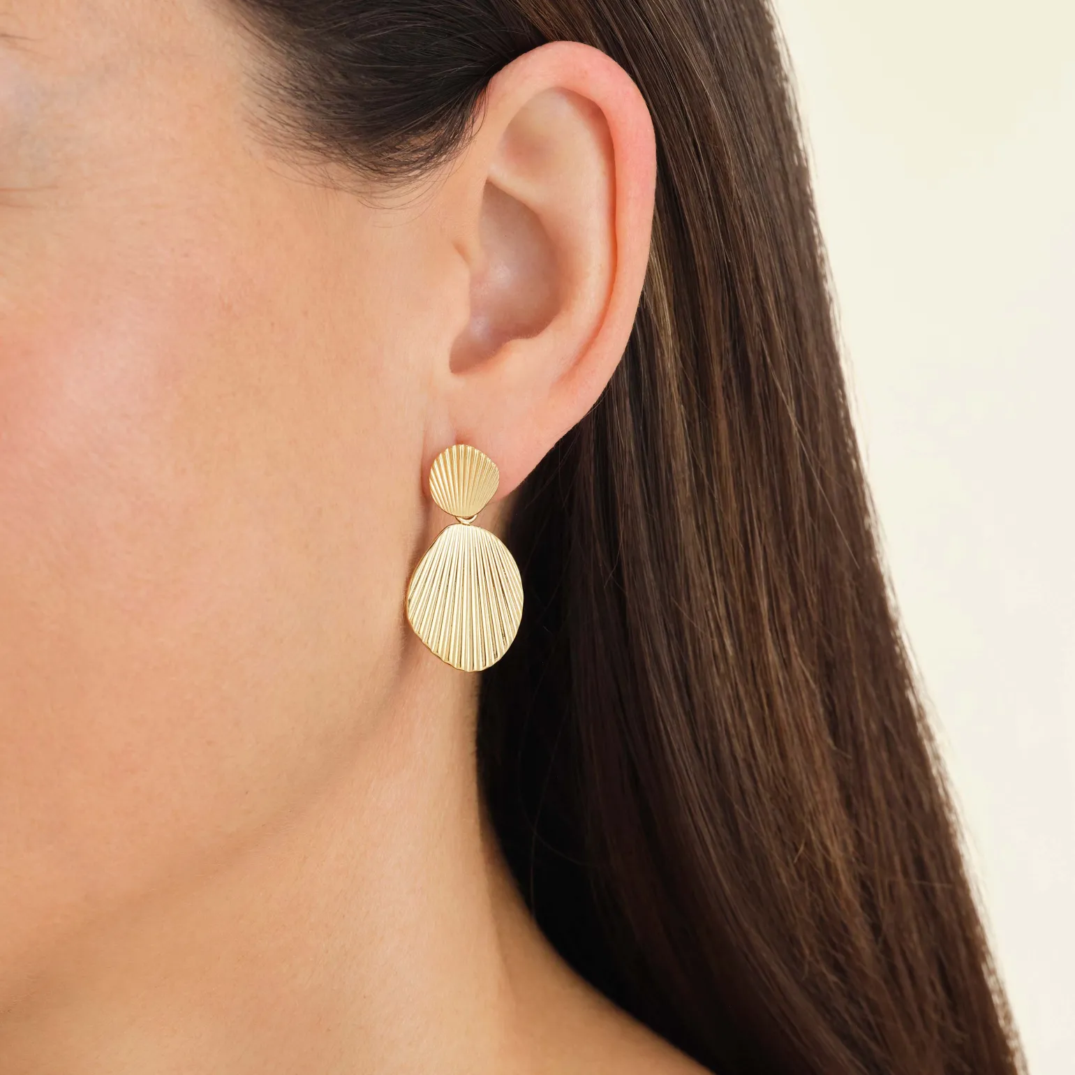 Shell earrings