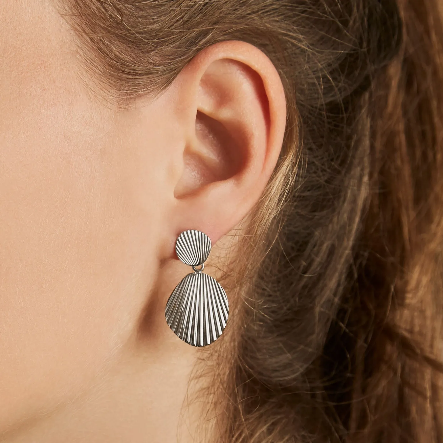 Shell earrings