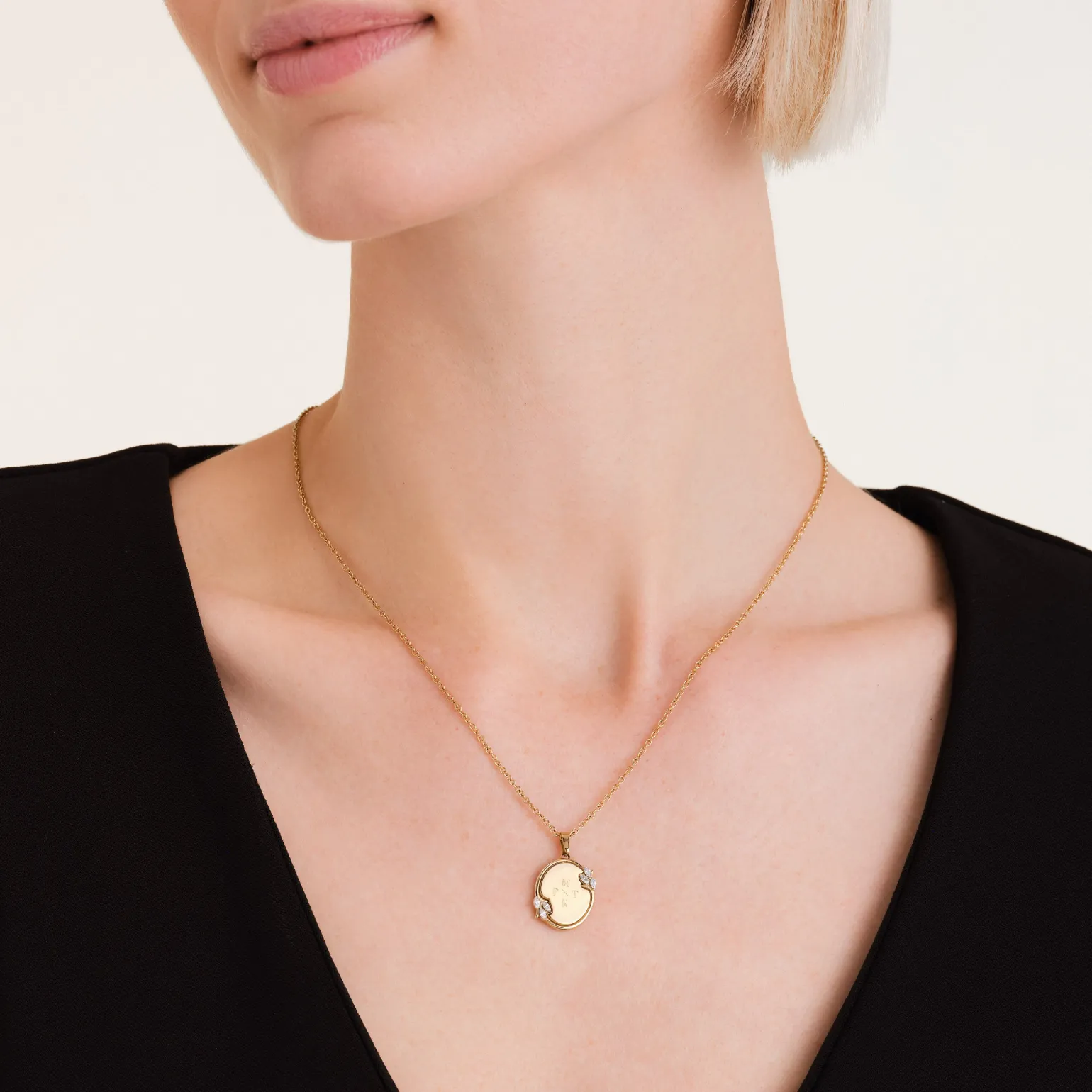 Vintage Oval Necklace